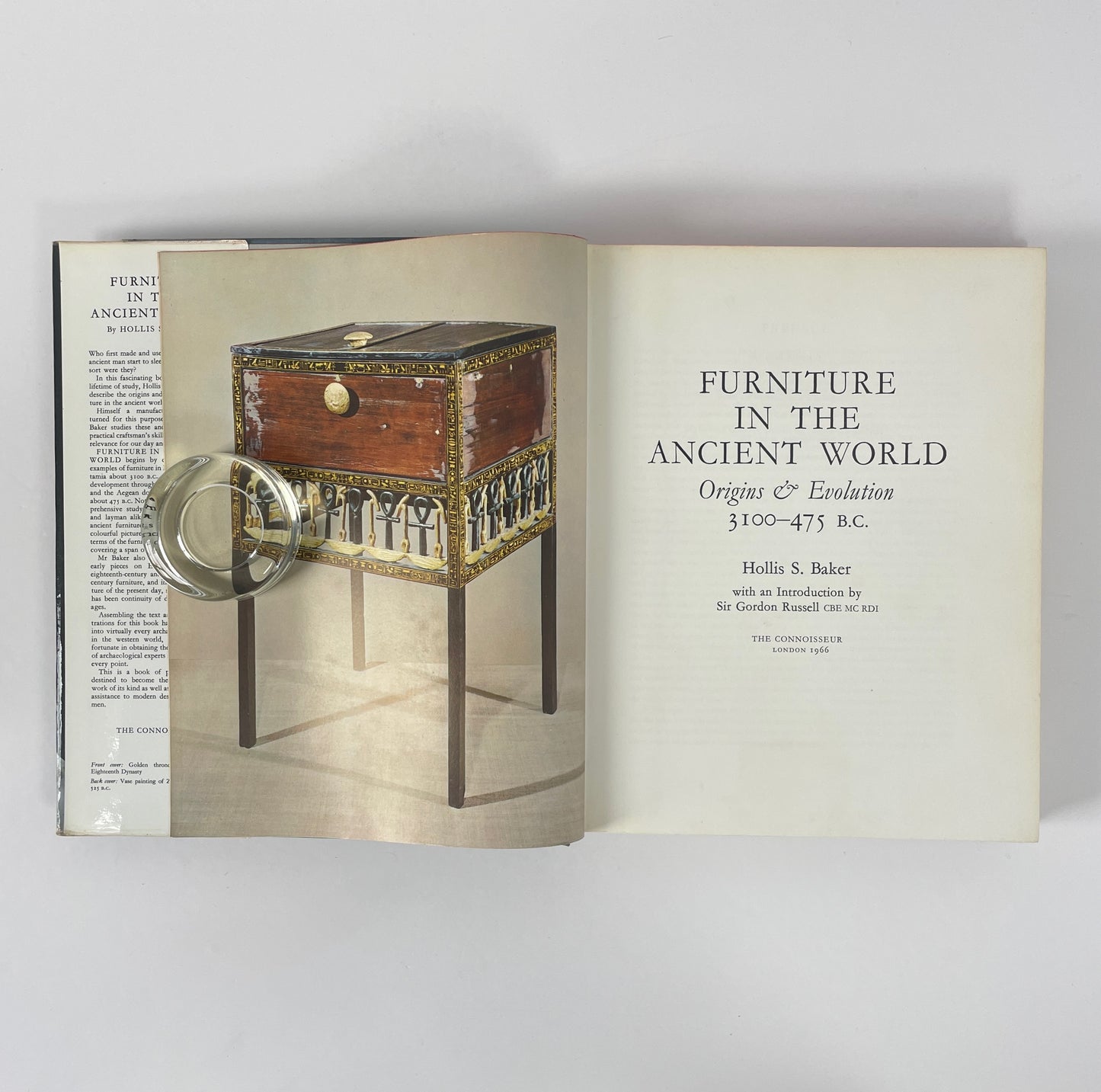 Furniture In The Ancient World, Origins & Evolution 3100-475 B.C.; Baker, Hollis S
