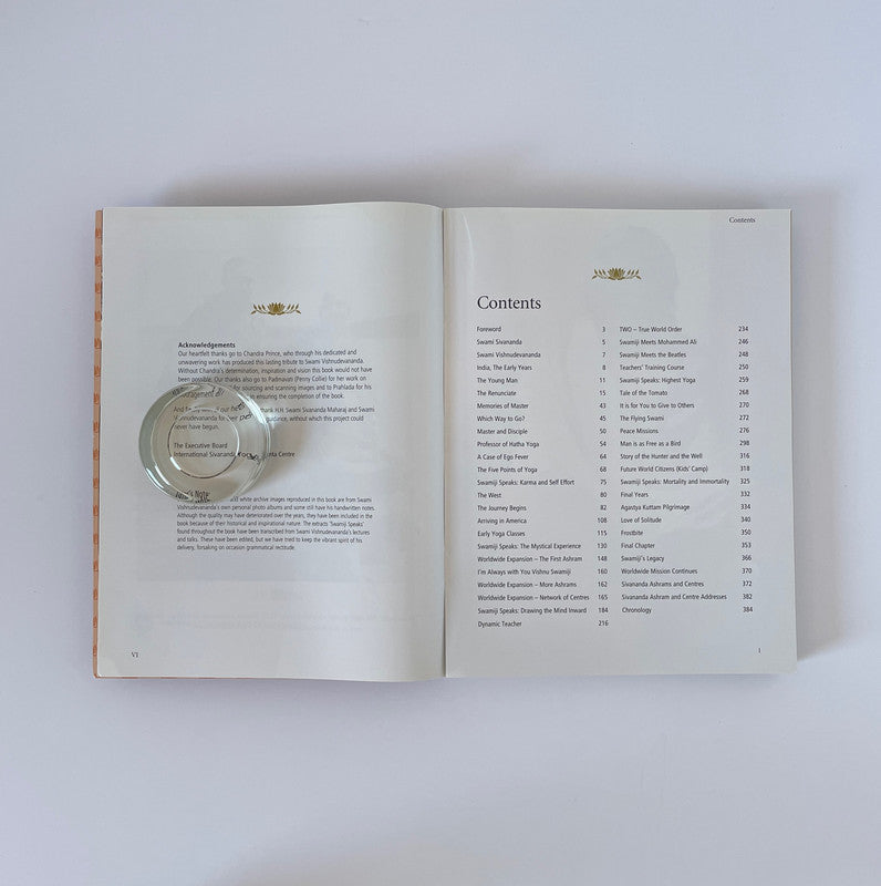 Swamiji, A Pictorial Celebration Of The Life Of Swami Vishnudevananda; Collie