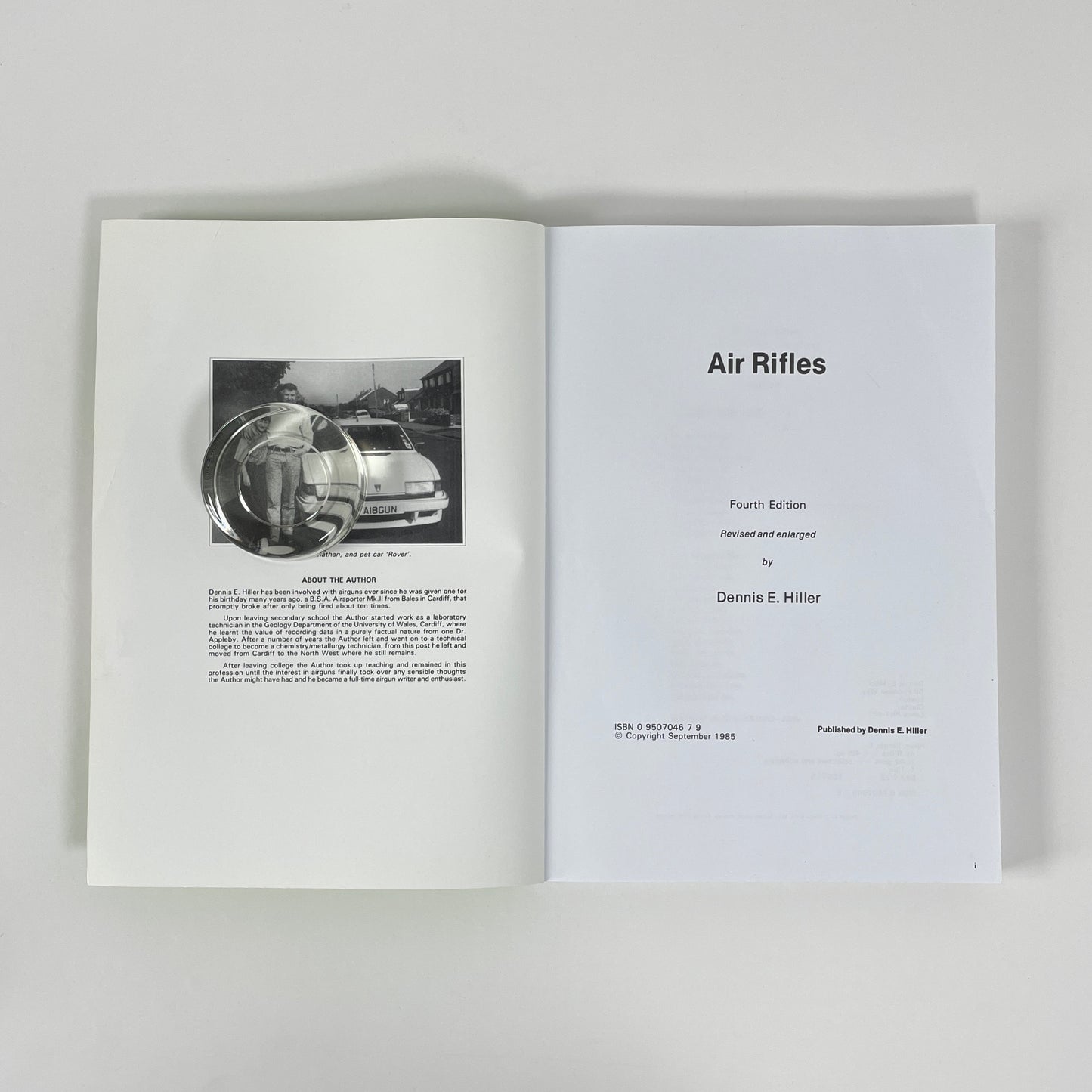 The Collectors Guide To Air Rifles; Hillier, Dennis E