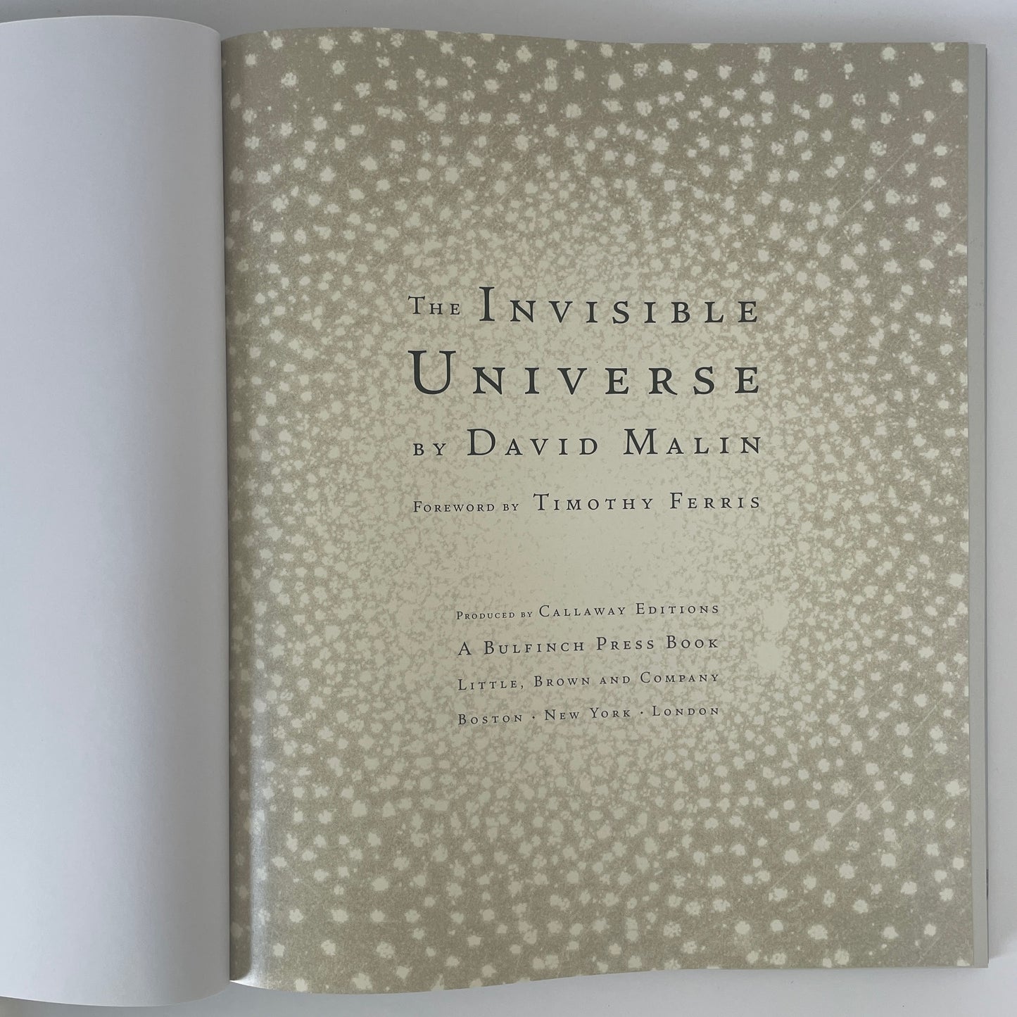 The Invisible Universe; Malin, David