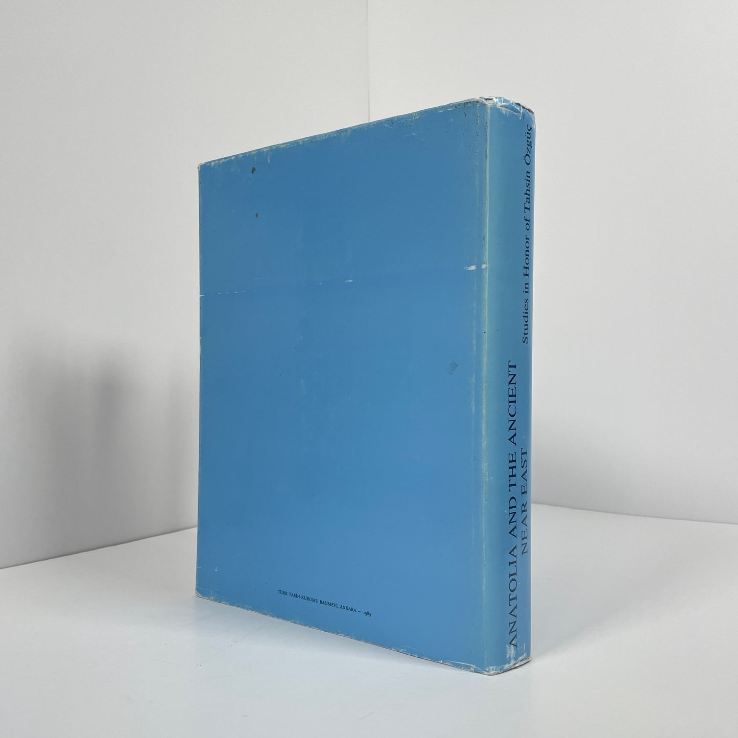 Anatolia And The Ancient Near East, Studies In Honor Of Tahsin Ozguc; Emre, Kutlu; Hrouda, Barthel; Ozguc, Nimet; Mellinkm Machteld