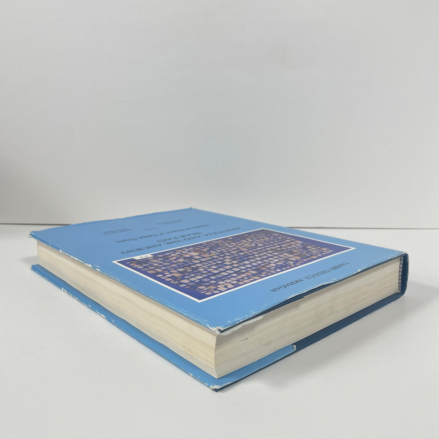 Anatolia And The Ancient Near East, Studies In Honor Of Tahsin Ozguc; Emre, Kutlu; Hrouda, Barthel; Ozguc, Nimet; Mellinkm Machteld