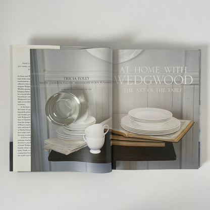 At Home With Wedgwood, The Art Of The Table; Foley, Tricia.; Calvert, Catherine