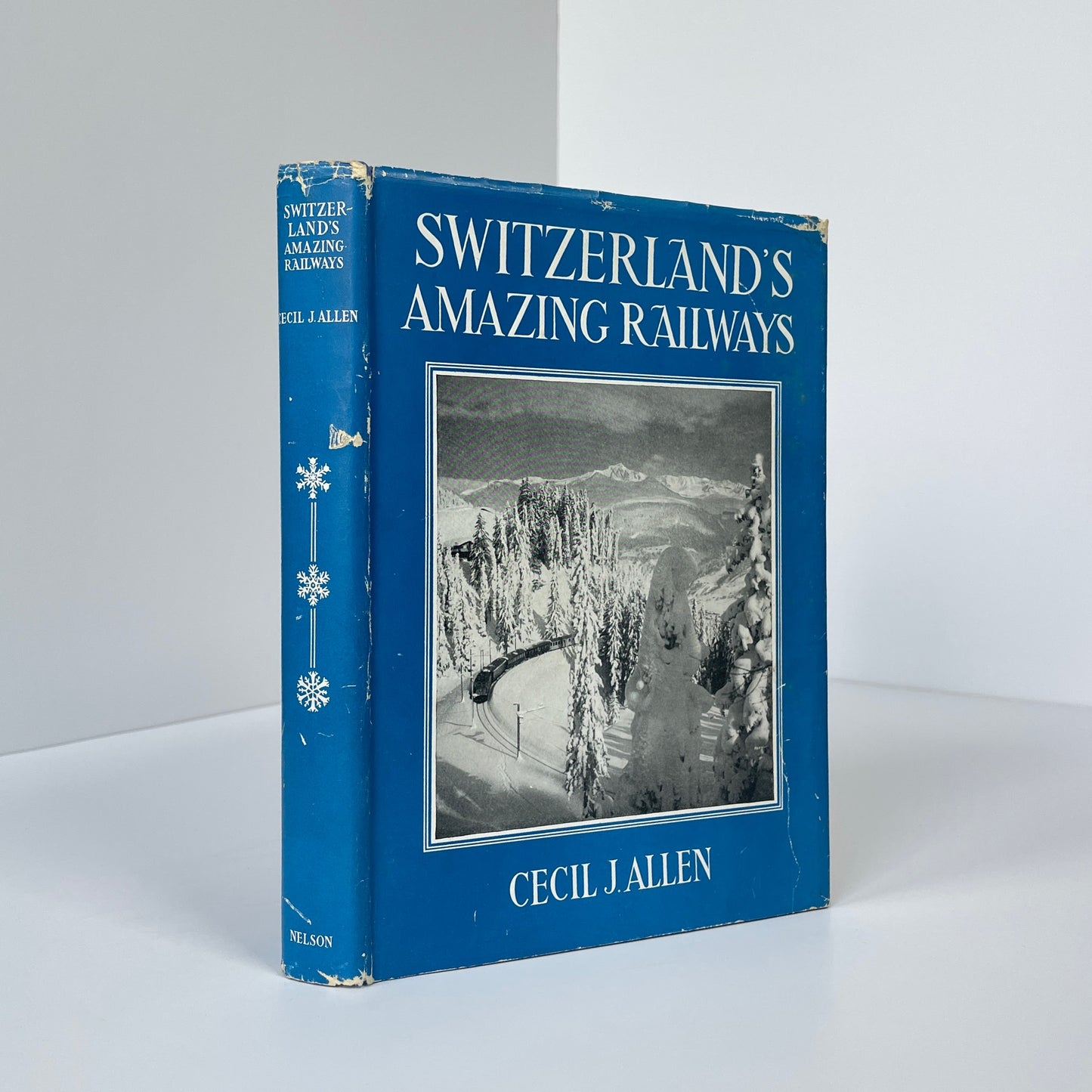 Switzerland's Amazing Railways; Allen, Cecil J