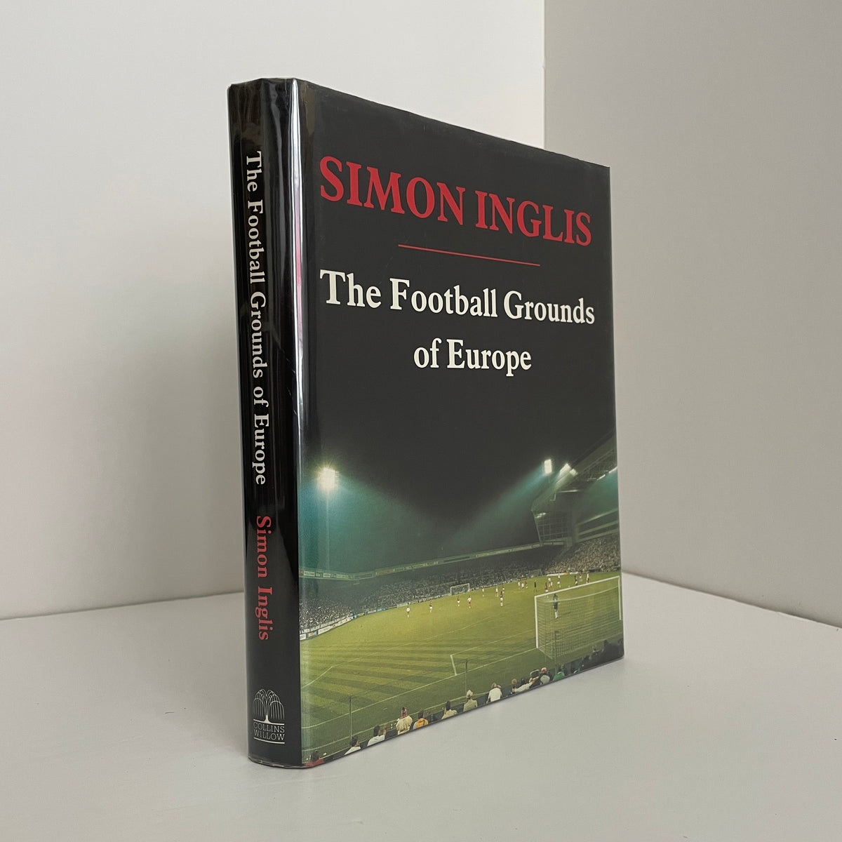 The Football Grounds Of Europe; Inglis, Simon