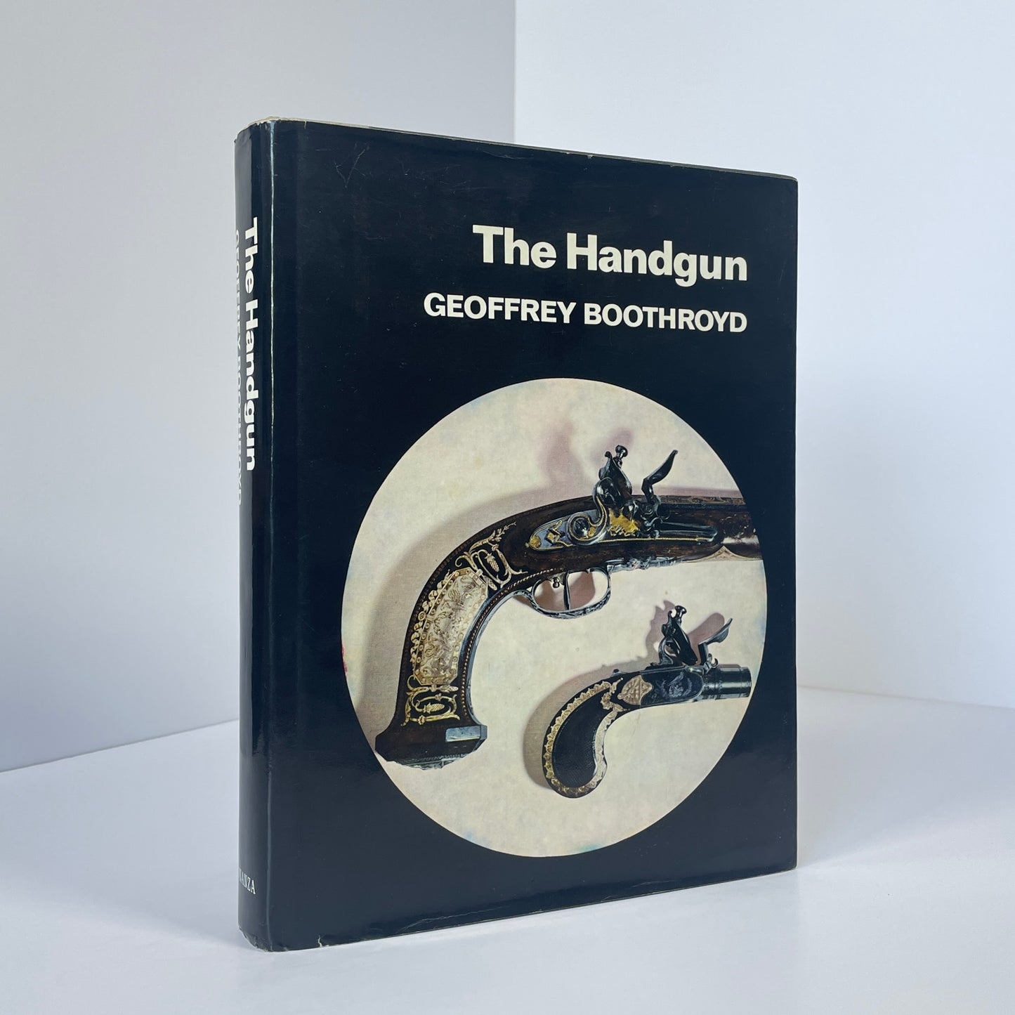 The Handgun; Boothroyd, Geoffrey