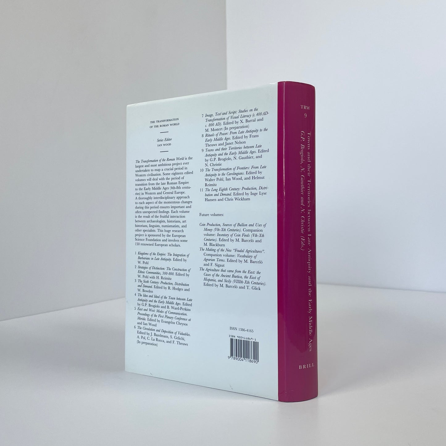 Towns And Their Territories Between Late Antiquity And The Early Middle Ages; Brogiolo, G P; Gauthier, N; Christie, N