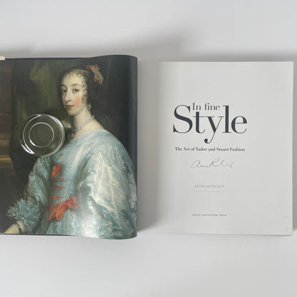 In Fine Style, The Art Of Tudor & Stuart Fashion; Reynolds, Anna